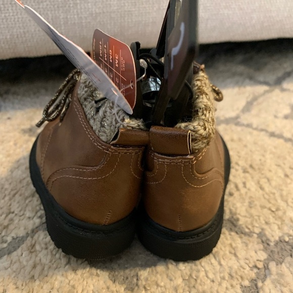 Wonder Nation Girl’s Boots - Picture 5 of 8